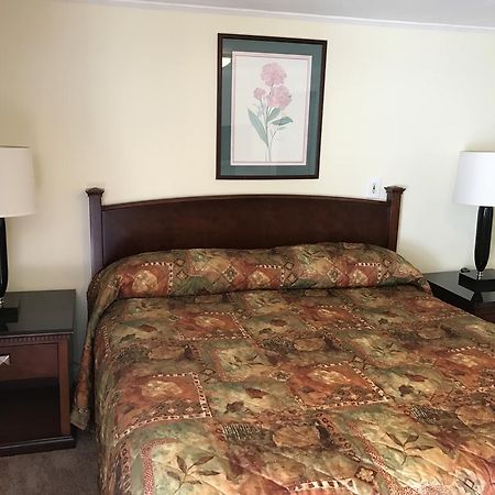 Royale Coach Motor Lodge Hampton Exterior foto